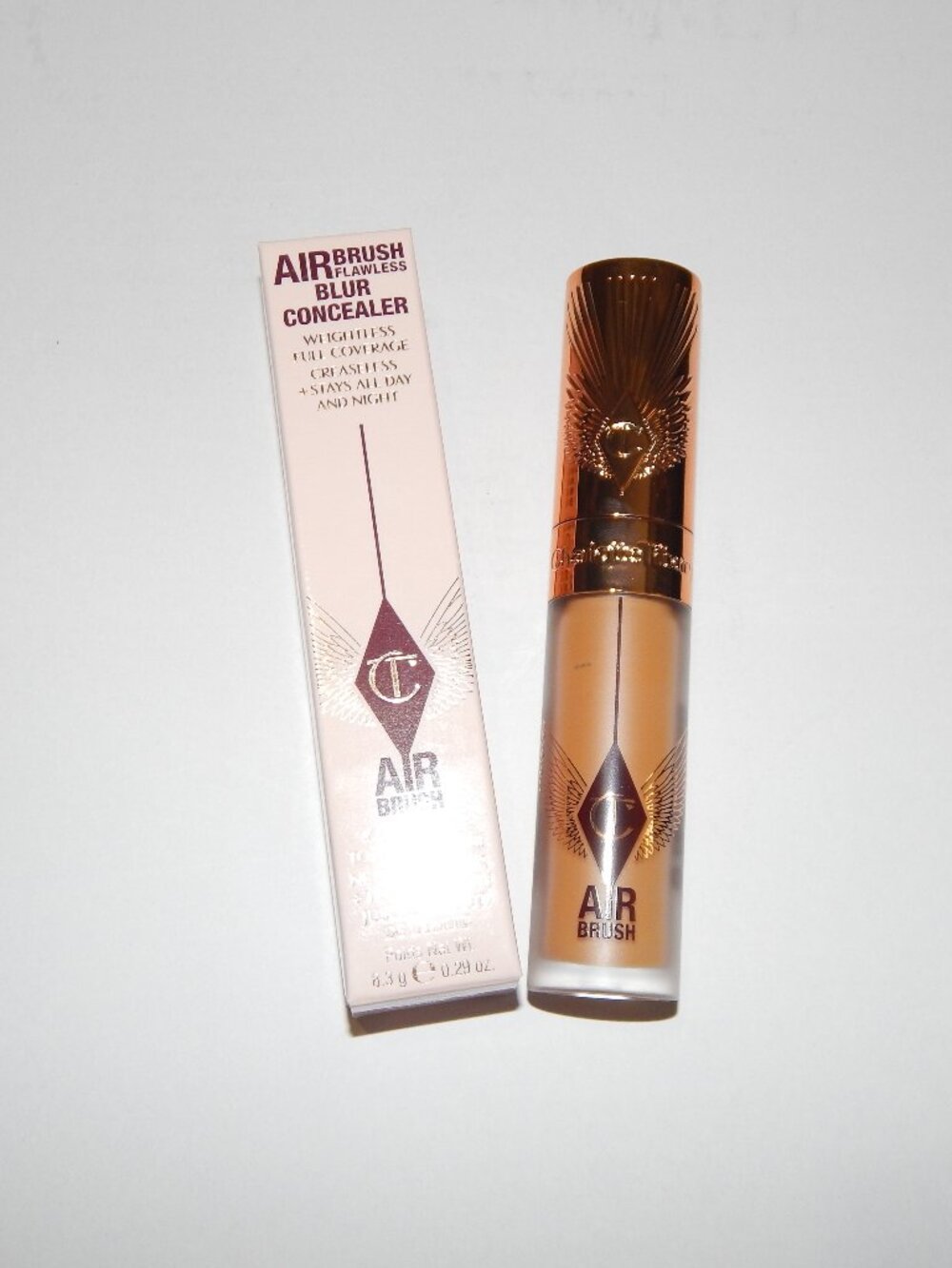 NIB Charlotte Tilbury - 11.5 Tan Medium - Air Brush Flawless Blur Concealer